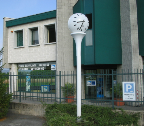 Gatvės laikrodis